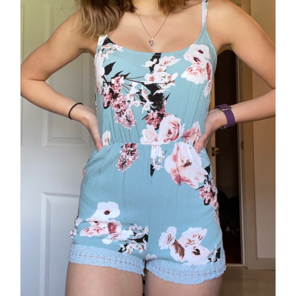 Kendall & Kylie PACSUN Floral Romper